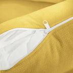 Poltrona d'accento rivestita in tessuto bianco/giallo, seduta singola, gambe in legno
