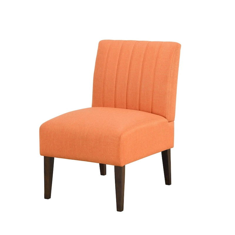 Poltroncina in tessuto arancione, schienale trapuntato a canali, gambe in legno marrone, 1 posto