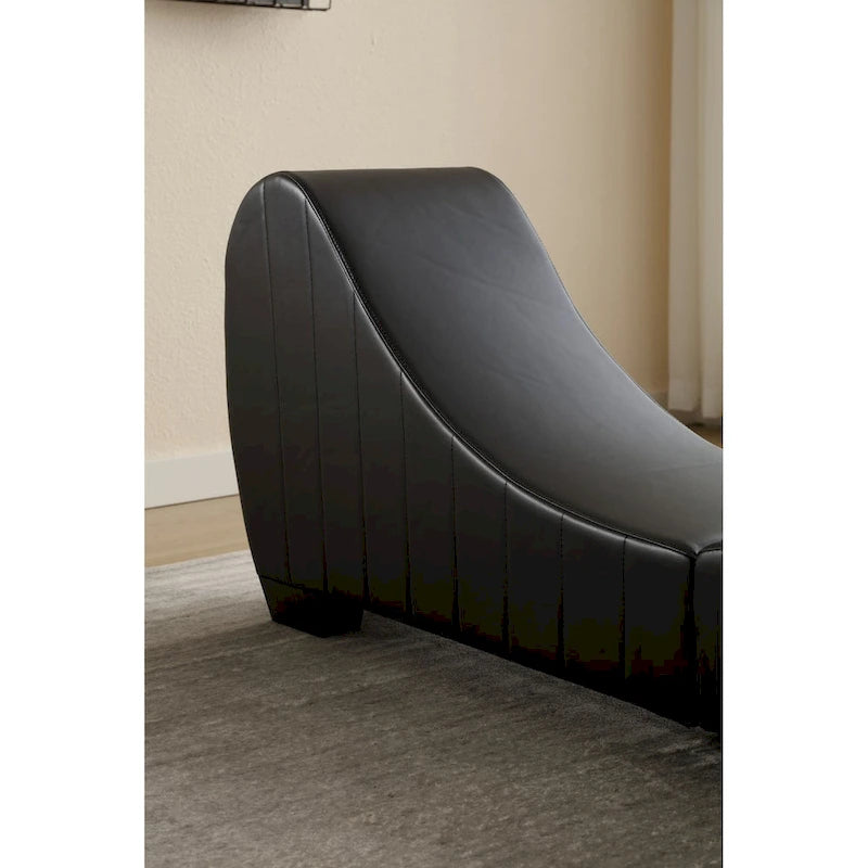 Chaise longue ricurva in similpelle bianco/nera per 1 persona